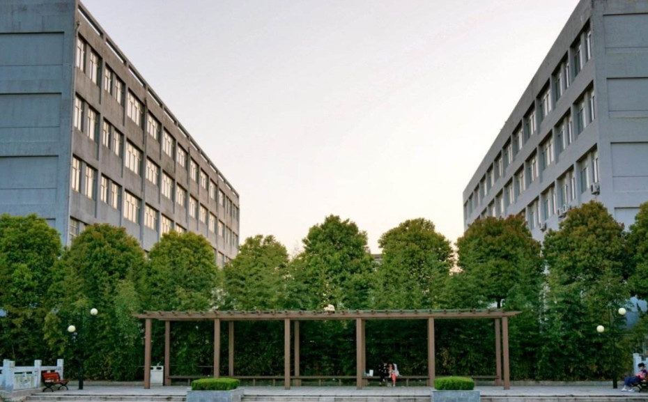 国内退学率最高的3所大学,每年几百人退学,不