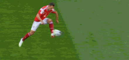 全场gif回顾-切里舍夫久巴3分钟2球 萨拉赫复出破门