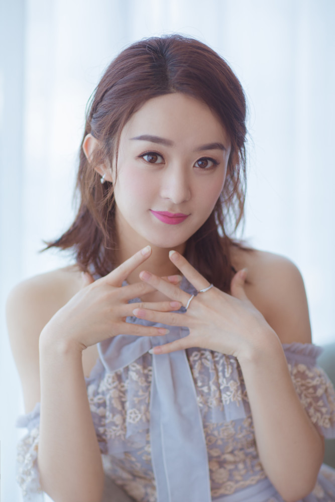 赵丽颖的蛋糕裙造型,绝对美腻!
