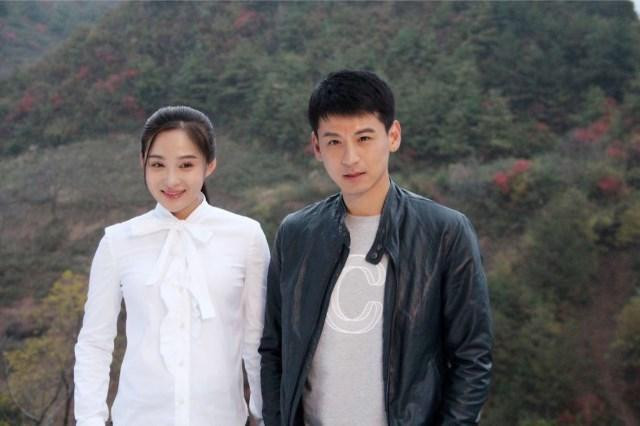 同演《苦乐村官》孙嘉璐变身流量小花人气飙升,他家庭