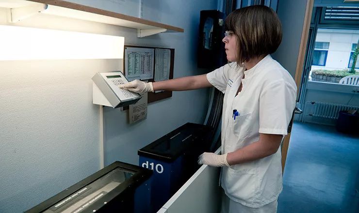 一款轨道小车,竟然让中国多家医院都实现了智