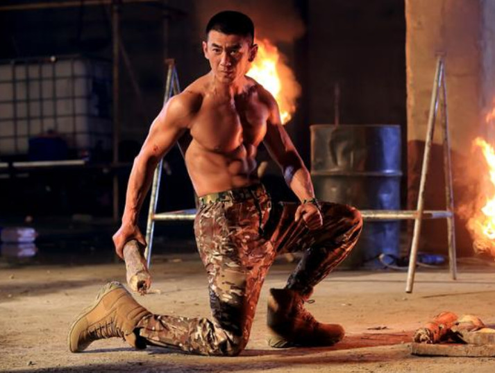 任天野肌肉照，杨烁肌肉照，谢孟伟肌肉照，你最崇拜谁？-天天快报