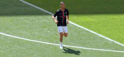 gif-c罗头球首开纪录 拔高庆祝动作令人震惊
