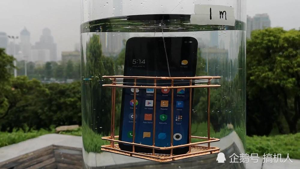 小米8防水性能怎么样?防水测试后拆解手机:主