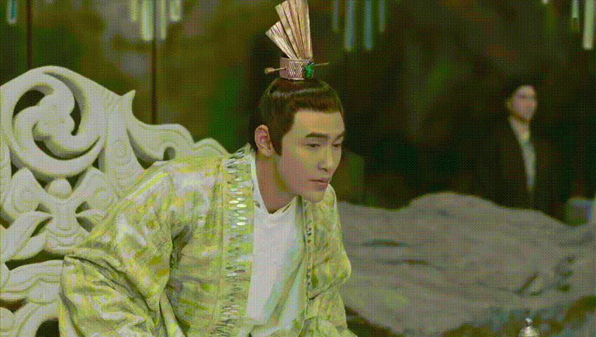 看着自己喜欢的姑娘一脸痴汉笑啊.