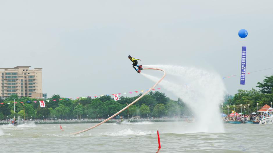 去道滘吃爽了看龙舟,看热了玩泼水…这才是夏