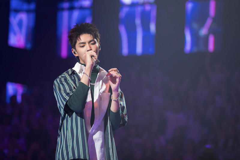 吴亦凡《我想和你唱》实力宠粉 花式互动显逗