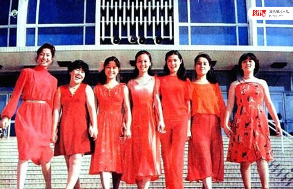 弄潮儿:街上流行红裙子,30年前最潮女青年斩裙