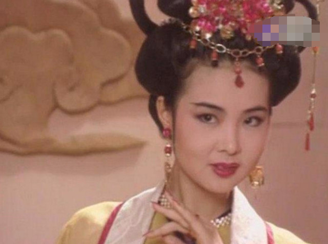 24年前的这部剧美女如云,傅艺伟惊为天人,而林俊贤是有史以来最帅的