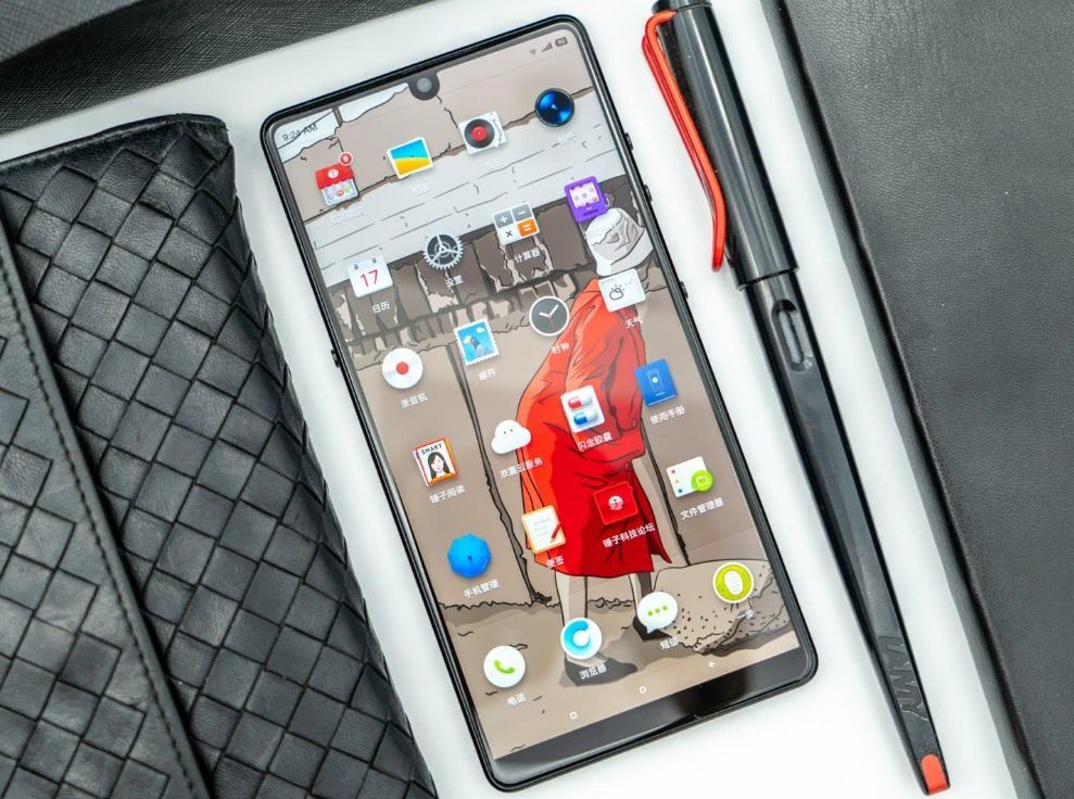 罗永浩不甘心:坚果Pro3要对飚小米8 SE?