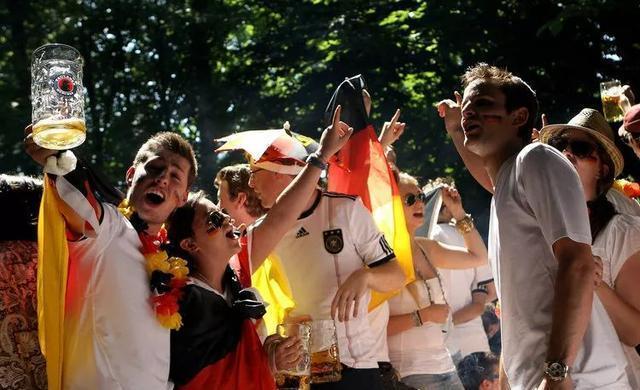 2018俄罗斯世界杯32强国土面积、人口、GDP