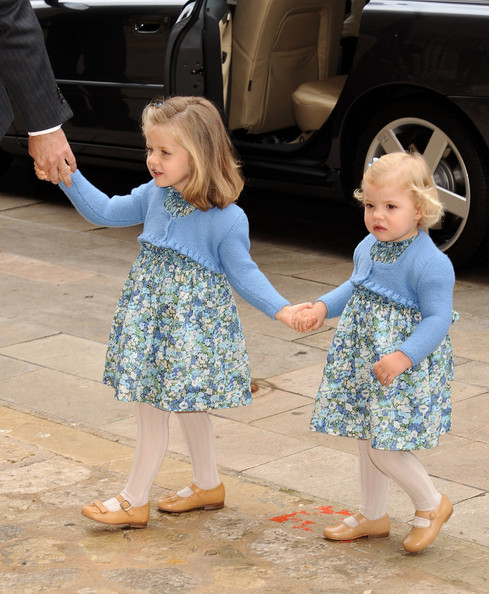 西班牙盛产公主姐妹花?两代公主神相似,堪称复