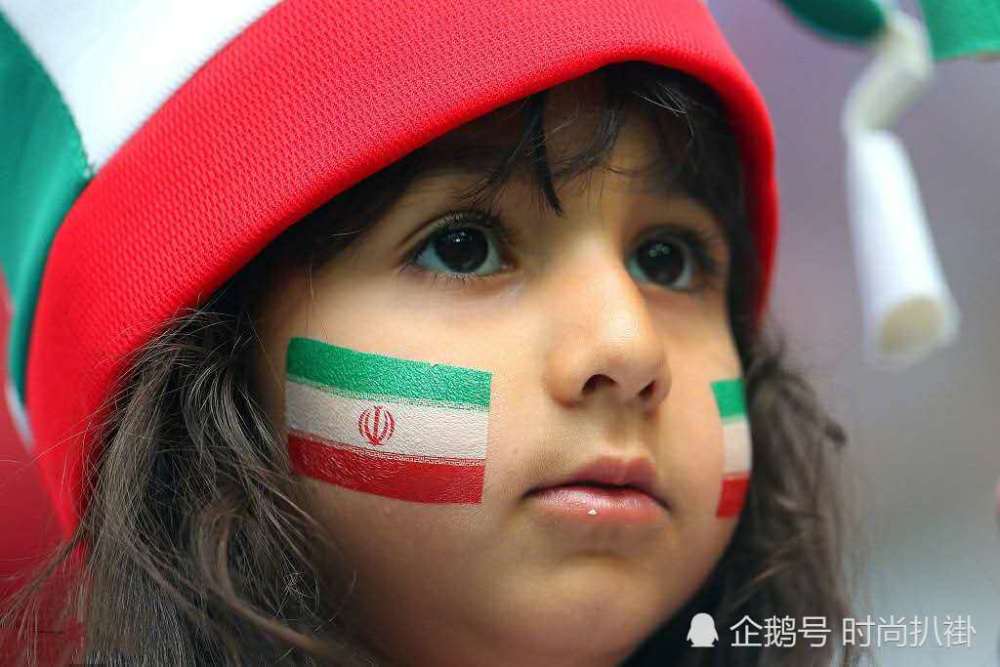 38年来第一次准入赛场的伊朗女球迷,颜值甩别