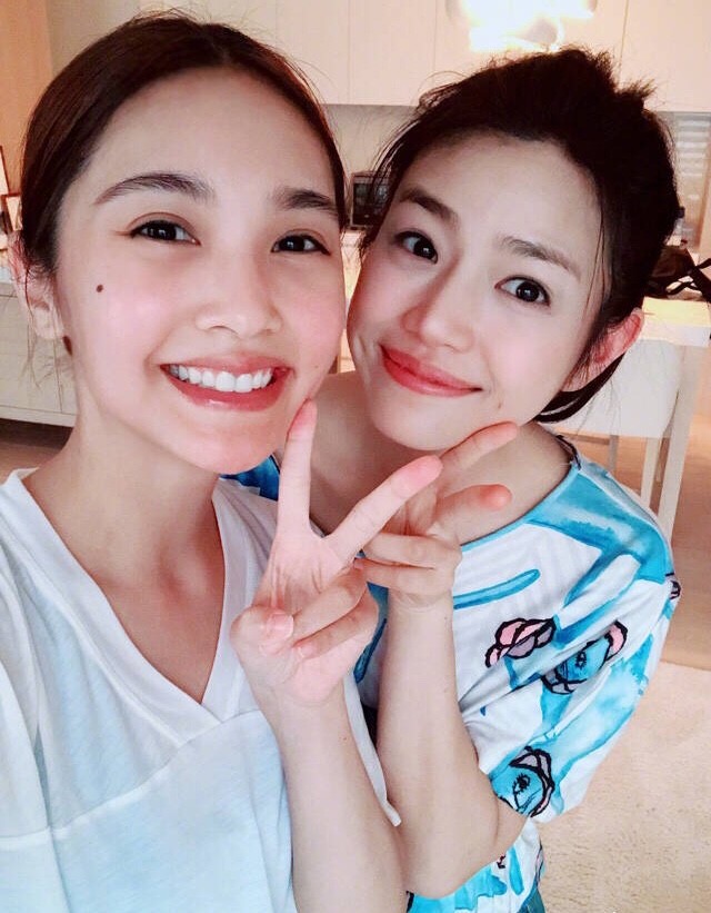 陈妍希发素颜照却被超长睫毛抢镜,网友:真不愧是