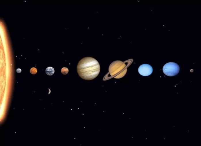 太阳系的八大行星中,有四颗是岩质行星,另外四颗是气态巨行星.