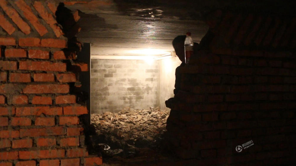 掘地2米 上海一业主挖出50平地下室_学生时代