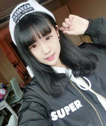 女网红真名曝光,斗鱼一姐男性化,温婉超好听,她