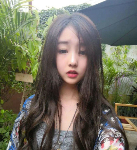 女网红真名曝光,斗鱼一姐男性化,温婉超好听,她