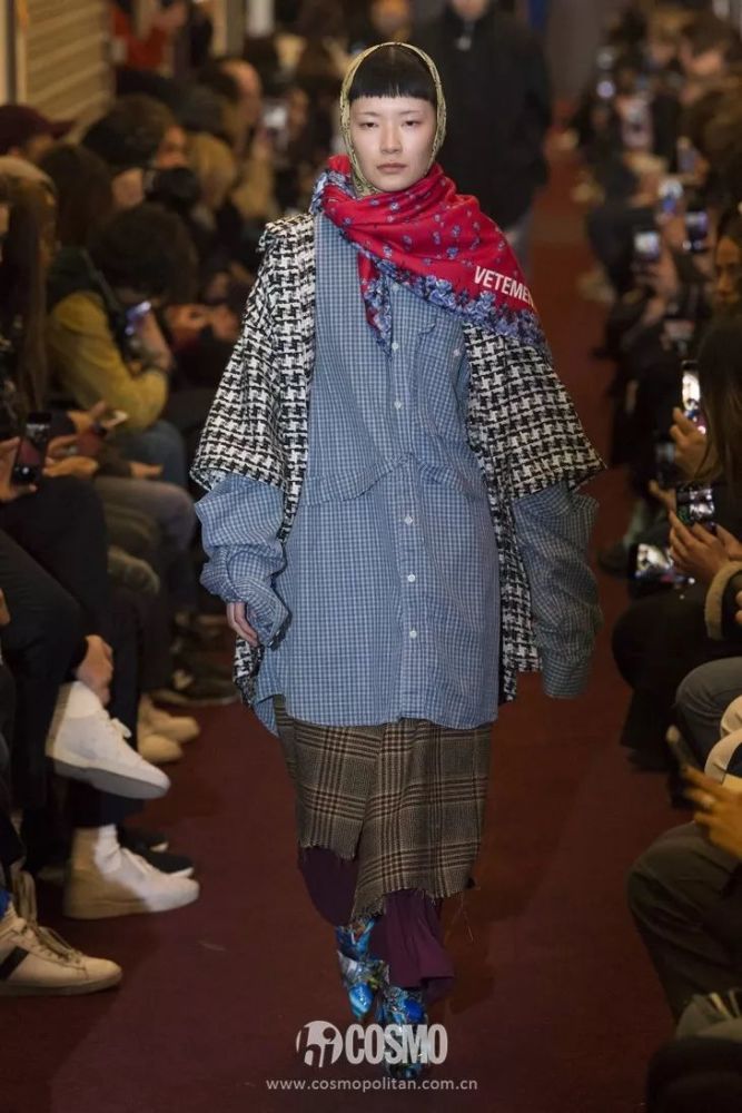 土掉渣的情话扎嘴,土又酷的时尚扎心