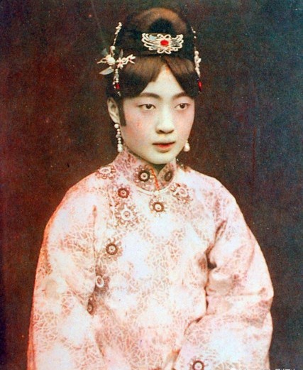 末代皇后婉容姐姐.