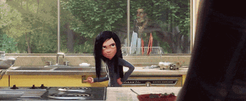 为了让妻子专心工作,超能先生摇身一变,化身超级奶爸.