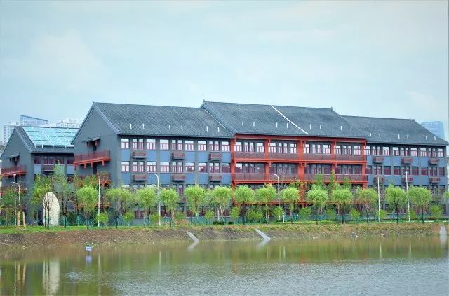 淮阴工学院萧湖校区风景如画 两个二级学院即将入住淮安区