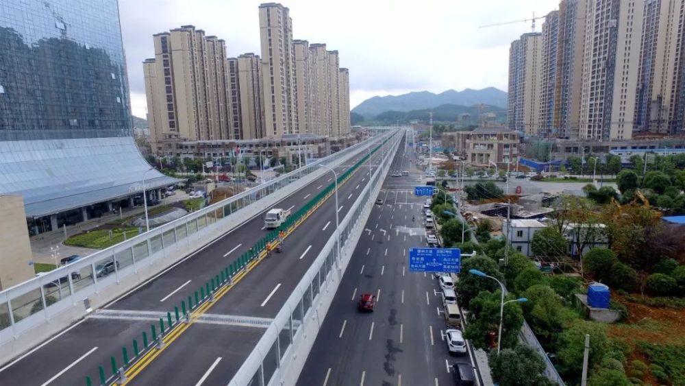 62公里,双向4车道,遵义最大的城市立交桥全线通车!
