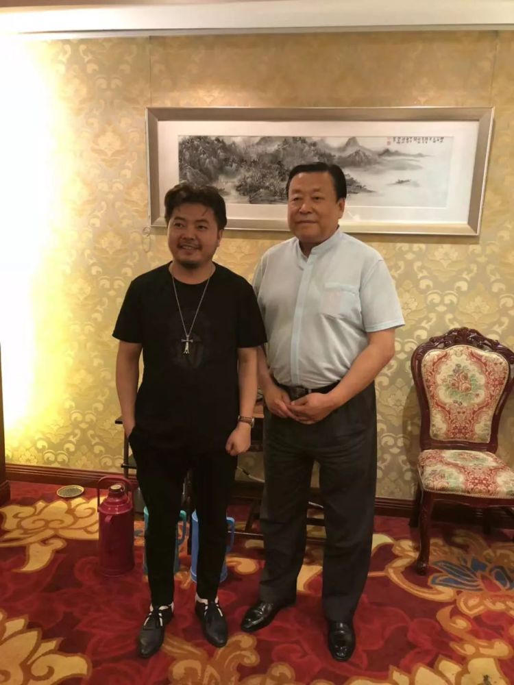 中华民族友好促进会会长,将军,首长齐建华,新华社副总编张国强等参观