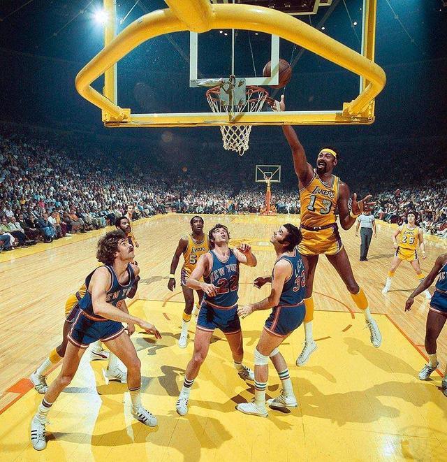 nba史上最高个人总得分:"天勾"贾巴尔——38387