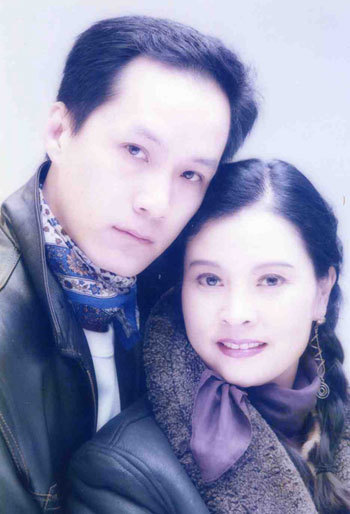 同行这样评价冯远征夫妻二人,外界朋友也是这样评价他