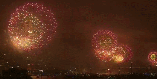 建党节采访实践活动——挥着小党旗出发!