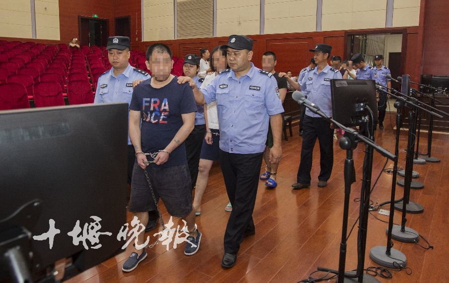 十堰人口出生_十堰东站图片(2)