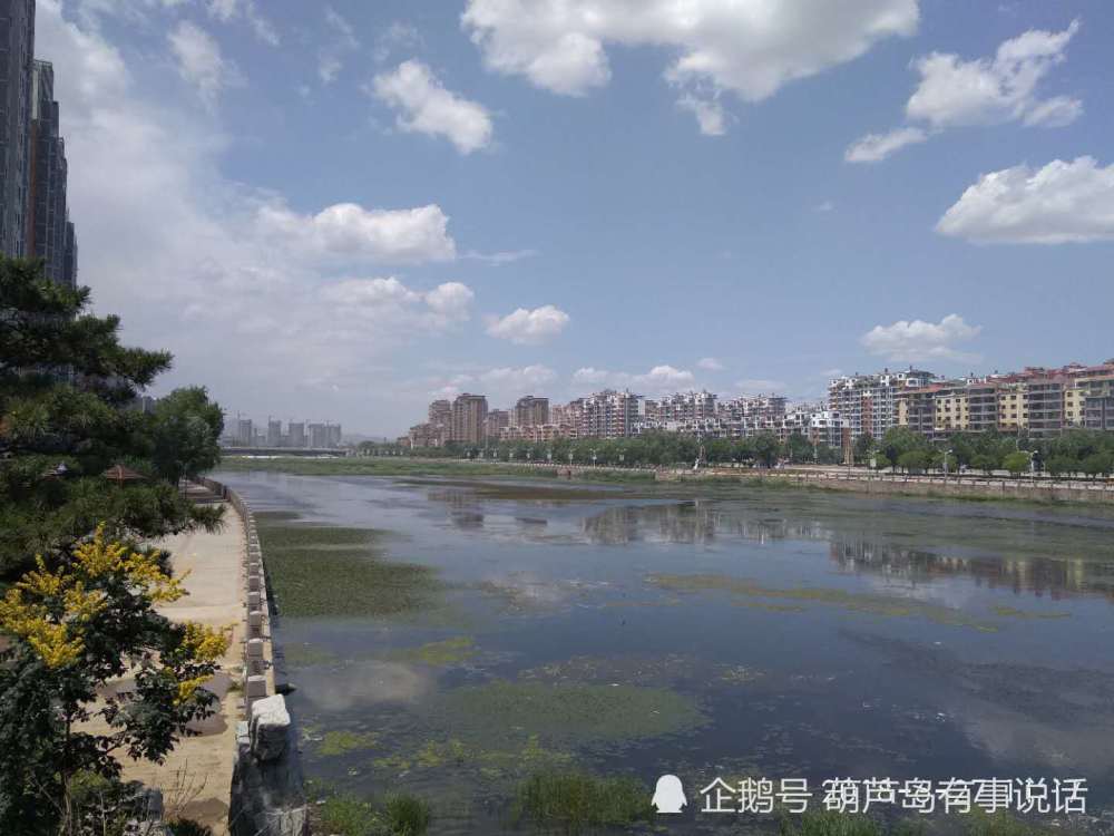 连山河公园是一个集城市防洪,生态环境,文化娱乐,休闲健身和旅游观光