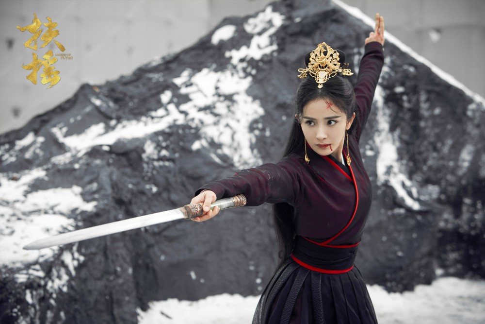 《扶摇》隔空对垒《一千零一夜》,杨幂迪丽热