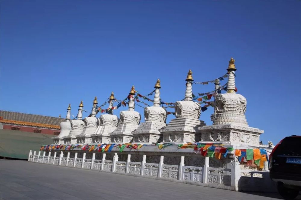 跟着铛铛车漫游青城玉泉老城区 坐着铛铛车到底能玩什么 看点快报