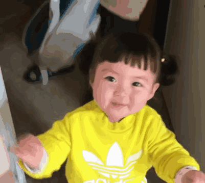 这个小女孩靠着一张软绵绵的小脸蛋走红,看过的人都想