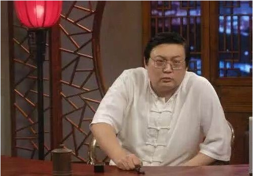 梁宏达公开评价冯小刚是人渣!网友:冯欠一个道