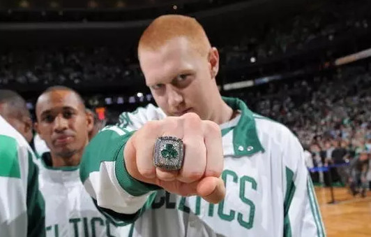 躺着夺冠!近10年总冠军球队最差球员_学生时代