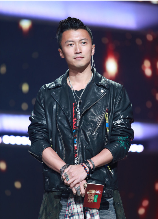 同是《中国好声音》导师,周杰伦谢霆锋谁更厉