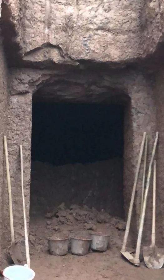 宜宾惊现大型古墓,光墓门都是7个