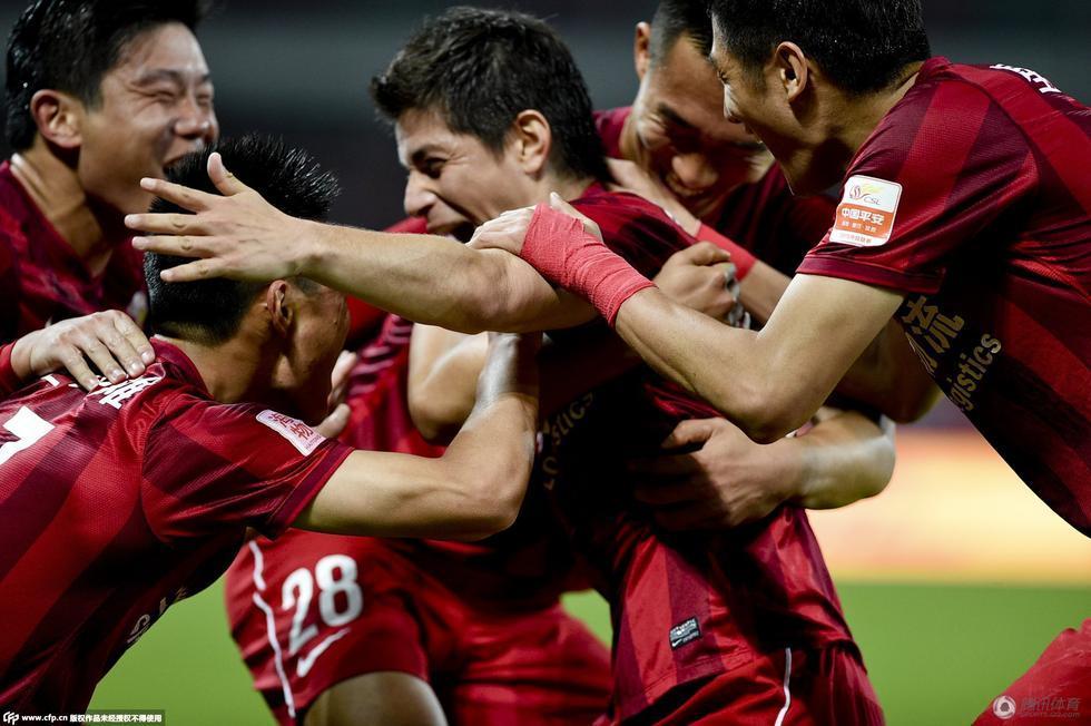 6红+多冲突!上海德比争亚冠更争老大_学生时代