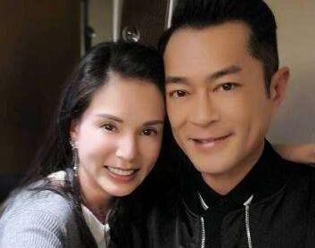 李若彤与古天乐陈浩民合影引回忆杀,其实她和