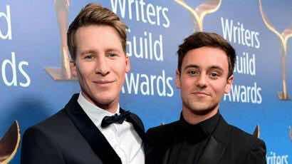 英国跳水王子戴利(tom daley)与编剧丈夫布莱克(dustin lance black