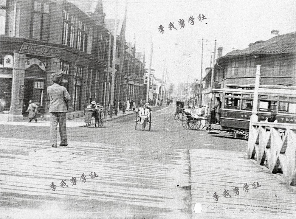 1908-1920年间,上海,从四川路桥看向北四川路.
