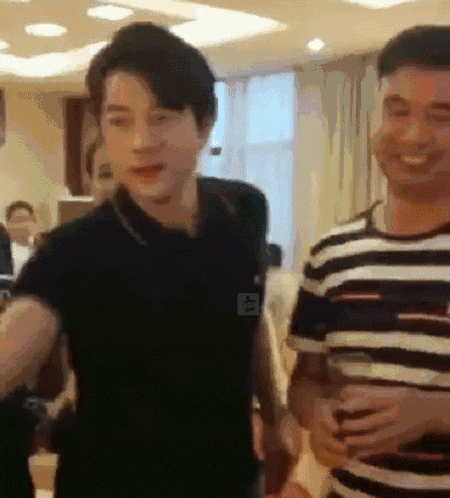 方媛老家在安徽省芜湖市南陵县浦西村,她是家里唯一的孩子,据邻居