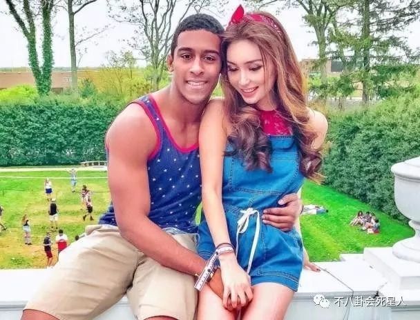 赌王外孙女何家晴颜值高气场足？其实长子两个女儿才是绝色