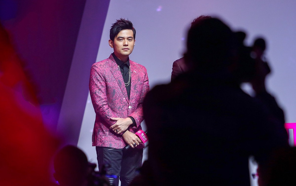 周杰伦与天后合作的一首歌，大家表示方文山词曲太烂，歌迷：再见
