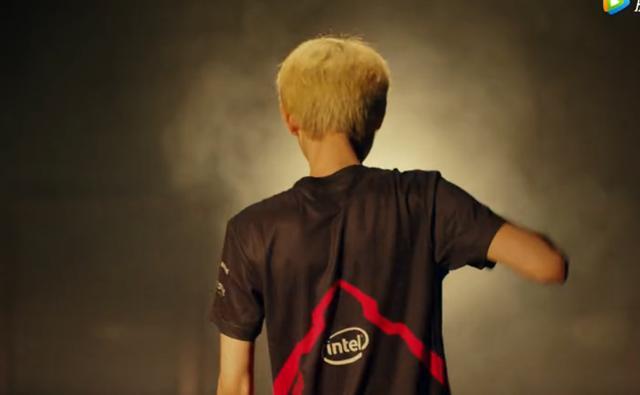 LPL洲际赛宣传视频，Uzi霸气宣言：当燃不让，捍卫主场！