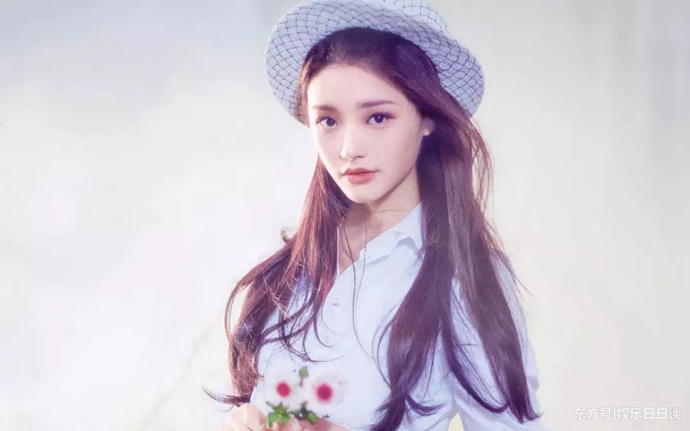 林允小号转发说她丑的微博,直言自己很美,网友