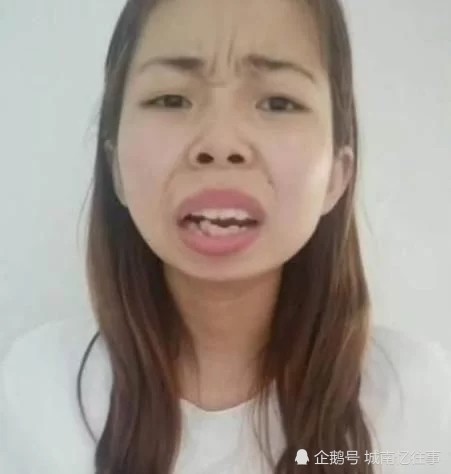 快手凤姐一夜爆红,直播一小时吸金150W,走红